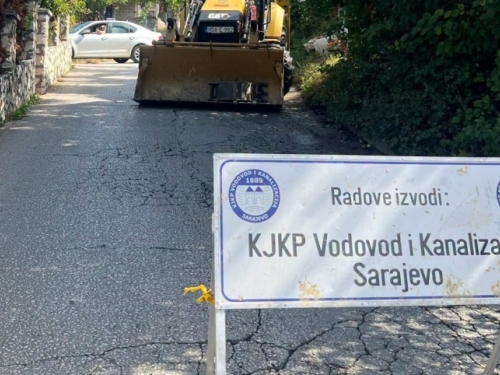 DA LI JE VODA U SARAJEVSKIM ČESMAMA ŽUTA ILI SMEĐA: Iz VIK-a objasnili šta se dešava i šta građani trebaju uraditi