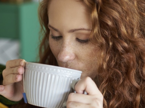 RAČUNA LI SE ČAJ KAO VODA: Nutricionistica ima odgovor, ali i važno upozorenje