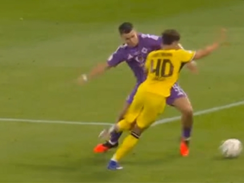 SPEKTAKL PRED PUNIM STADIONOM: Brat Ermedina Demirovića ušao s klupe pa pokazao zašto je budućnost bh. nogometa...