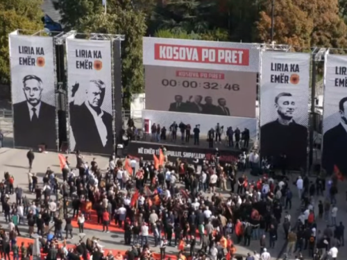 'DAN D' U HAAGU: Desetine Albanaca ispred suda, danas presuda Hashimu Thaçiju i bivšim čelnicima OVK