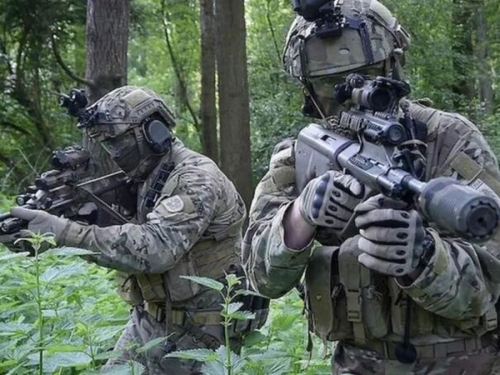 ZAPADNA VEZA ZA MOSKVU: Veterani britanskog SAS-a i zapadnih specijalaca navodno obučavali Ruse u kampovima u Srbiji