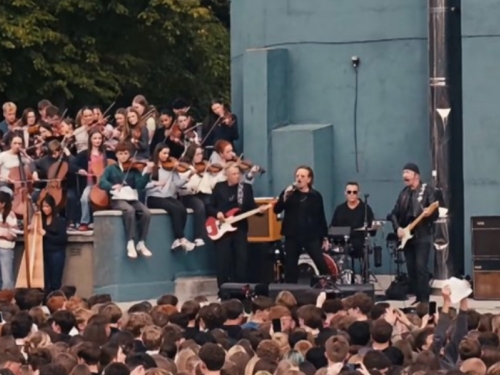 U2 PRIREDIO IZNENAĐENJE NAKON 50 GODINA: Bend se vratio tamo gdje je sve počelo (VIDEO)