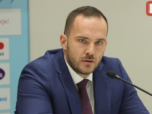 4:2 U BUKUREŠTU ODJEKNULO U SAVEZU: Zeljković čestitao Zmajevima i otkrio šta ga posebno raduje