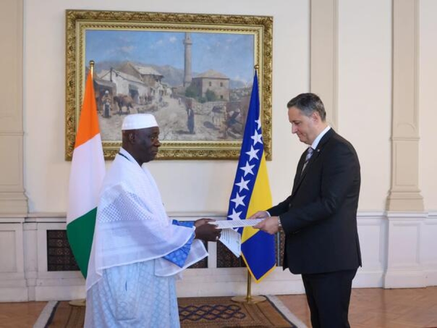 BEĆIROVIĆ PRIMIO NOVE AMBASADORE I AMBASADORICE: BiH jača saradnju s četiri države (FOTO)