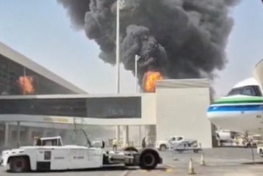 Rocket strikes airport in Saudi capital