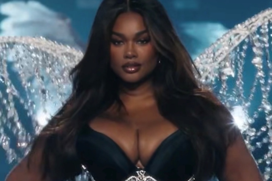OBLINE SU PONOVO U MODI: Bujna ljepotica ukrala svu pažnju na reviji Victoria's Secreta (VIDEO)