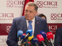 DODIK OBJAVIO VIDEO NA KOJEM IZVODI ČUČNJEVE: 'Najbolje tek dolazi'