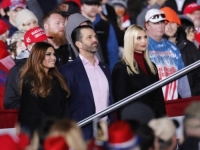 'SVI MUŠKARCI U PORODICI TRUMP SU NARCISOIDNI Š**CI': Objavljene šokantne poruke Trumpove ambasadorice u Atini o vezi sa Trumpom Mlađim