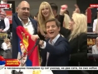 UZ HARMONIKAŠE I STIHOVE BAJE MALOG KNINDŽE: Pogledajte kako su u SNS-u dočekali poraz - 'Svaka bi fukara...'