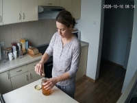 MJESECIMA JE BIO BOLESTAN, PA JE POSTAVIO SKRIVENE KAMERE: Potez njegove žene razotkrio je sve