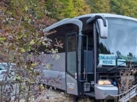 POZNATI DETALJI NESREĆE KOJU JE DOŽIVJELA EKIPA FAMOSA: Klub se oglasio o stanju ekipe