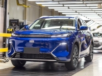 POSAO VRIJEDAN 900 MILIONA EURA: Kinski automobilski div proizvodit će vozila u tvornici francuskog giganta...
