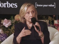 HILLARY CLINTON PRED KAMERAMA: 'Ljudi me stalno to pitaju, nadam se da ćemo popraviti štetu...'