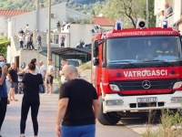 DRAMA NA BH. GRANICI: Četiri kanadera gasila požar, vatrogasci odbranili kuće...