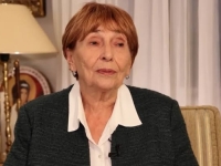 SNS TVRDI DA JE NAPADNUTA MAJKA ALEKSANDRA VUČIĆA: Za incident optužuju pristalice Studentske liste