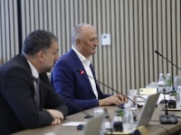 RASPADA LI SE TROJKA I HOĆE LI SDA I SDP ZAJEDNO U VLAST, KONAKOVIĆ NAKON SJEDNICE VIJEĆA MINISTARA BiH: 'Sad ćemo saznati jesu li izdajnici ili lažovi'