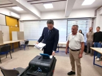 BEĆIROVIĆ GLASAO U TUZLI: 'Demokratski izbori su temelj svakog demokratskog društva...'