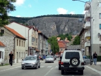 UŽAS U BiH: Pretukao majku nakon povratka iz bolnice, slomio joj bedrenu kost!