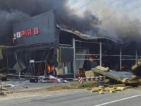 DRAMATIČAN SNIMAK IZ UKRAJINE: Ruski dron Šahid pogodio supermarket, Zelenski poslao oštru poruku Washingtonu (VIDEO)