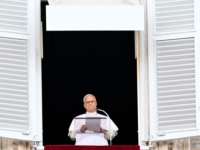 PRVO OBRAĆANJE PAPE LAVA NAKON OPERACIJE: Pet dana poslije zahvata pojavio se na prozoru Vatikana...
