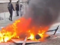 HAOS U EVROPSKOJ DRŽAVI: Zapaljene škole, ravnatelja polili benzinom, vatrogasce protjerali (VIDEO)
