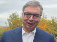 'MOŽDA MU PADA IMUNITET, DA UZME MALO LIMUNA': Javnost ismijava novi dramatični govor Vučića, odmah primijetila jedan detalj na nebu (VIDEO)
