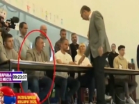 VUČIĆU JE GLASAČKI LISTIĆ UZ OSMIJEH URUČIO NJEGOV BIVŠI SARADNIK I AUTOR KNJIGE PROTIV NJEGA: 'Znao je da je gotov'