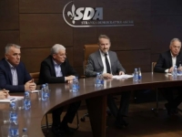 IZETBEGOVIĆ PRVO NASAMO S ČOVIĆEM: Kolegij SDA dao zeleno svjetlo za pregovore sa SBiH i DF-om u Sarajevu, a oko SDP-a...
