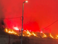 BAKLJADA SE OTELA KONTROLI: Pristalice Vučića palili baklje pa zapalili Tvrđavu (VIDEO)