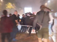 HAOS U BEOGRADU: Došlo do sukoba između pristalica SNS-a i građana koji podržavaju Studentsku listu (VIDEO)