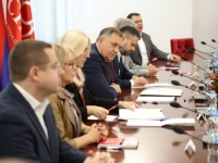 OGLASIO SE PORTPAROL STRANKE: SNSD poziva opoziciju na zajednički nastup i u RS