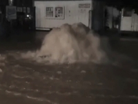 DRAMATIČNE SCENE U DALMACIJI: Potop na ulicama Splita, automobili se jedva probijaju kroz vodu, palo gotovo...(VIDEO)