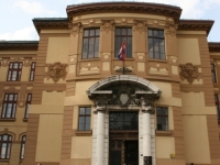 ČUVAO DJEVOJČICU (7), PA JE ZLOSTAVLJAO: Riječanin (63) osuđen na 14 GODINA zatvora