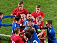 ŽESTOKA TUČA SRBA I RUSA: Sijevale šake, dvojica fudbalera dobila direktne crvene kartone (VIDEO)