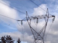 TRI MILIONA KM DNEVNO ZA UVOZNU STRUJU: Novi udarac žestoki Elektroprivredi RS