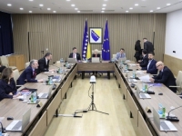 BUDUĆIM MINISTRIMA ĆE KAŠIKE UPASTI U MED: Osnovne plate od 4.300 do 6.200 KM, a na sve to dobiće i dodatne naknade