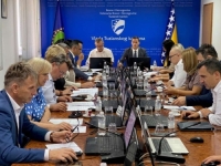 KO ĆE BITI NOVI PREMIJER TUZLANSKOG KANTONA: SDA može brzo formirati vlast, ali ko su partneri?