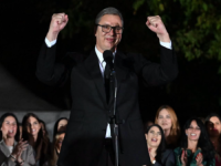 VUČIĆ DIŽE TENZIJE UOČI IZBORA U SRBIJI: 'Nećete krasti vreće s listićima'
