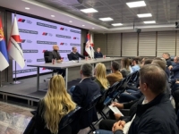 PORAŽENI VUČIĆ SE JAVIO IZ ŠTABA SNS-a: 'Sa svojim saborcima - složni, odlučni i posvećeni daljoj borbi'