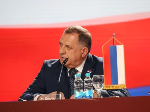DODIK PODIJELIO VIDEO IZ BANJALUKE: 'Mladost koja zna šta hoće uvijek nađe način da pobijedi'