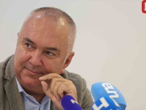 'PRVO PROGRAM, A ONDA…': Bečarević odgovorio na nagađanja o ulasku u novu Vladu KS