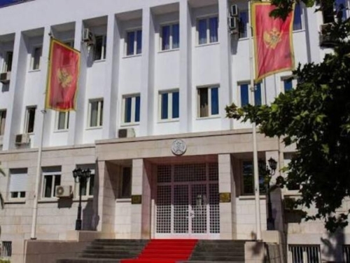 CRNA GORA SE ŽELI OBRAČUNATI S KORUPCIJOM: Hoće li ministri ostati bez imuniteta?