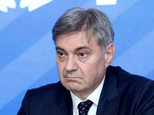 ZVIZDIĆ STAO U ODBRANU NOVINARA BHRT-a: 'Dodik nema pravo da ponižava, u čije ime govori i na osnovu kojeg ovlaštenja'