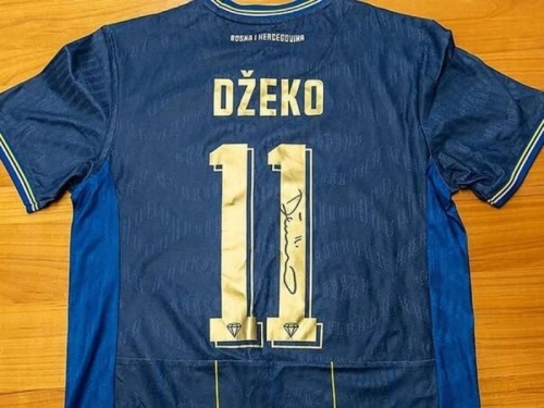 HUMANOST NA DJELU: Džekin oproštajni dres prodat za čak...