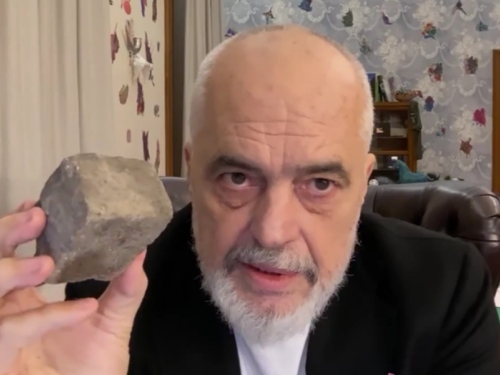 DRAMA U ALBANIJI: Rama tvrdi da je dron s eksplozivom trebao pogoditi zgradu Vlade, prstom upire  u...