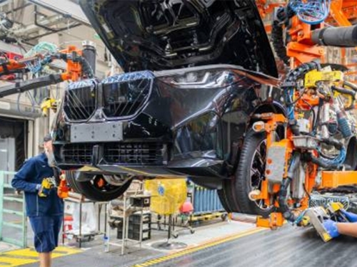 SPAŠAVAJ SE KO MOŽE: Njemački automobilski div radnicima nudi pravo bogatstvo ukoliko daju otkaz, ali ni to nije sve...