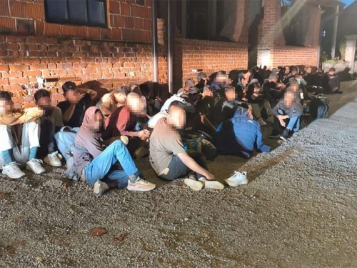 DRAMA S DRUGE STRANE BH. GRANICE: Pala dvojica krijumčara iz BiH, jedan dojavljivao lokacije, a drugi...