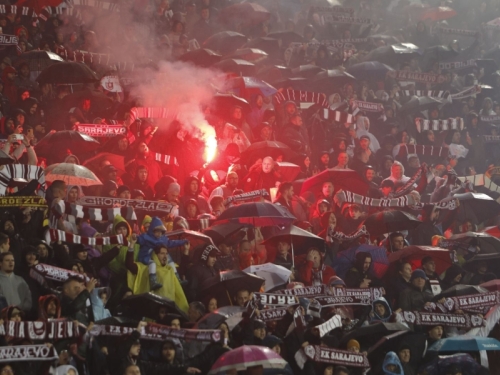 VATROMET I KOREOGRAFIJA: Horde zla priredile spektakl za obilježavanje 80. rođendana FK Sarajevo.