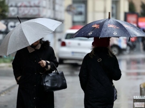 VREMENSKA PROGNOZA ZA VIKEND I POČETAK SEDMICE: Pad temperature, kiša i snijeg, pa onda...