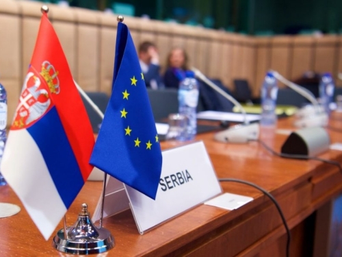 JASNA PORUKA IZ BRUXELLESA: 'Promjena vlasti u Srbiji ne mijenja obaveze prema Kosovu...'